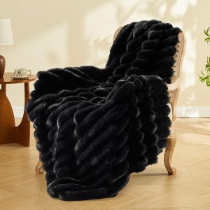 Striped faux fur blanket 50x60 inches Thickened Decorative Blankets