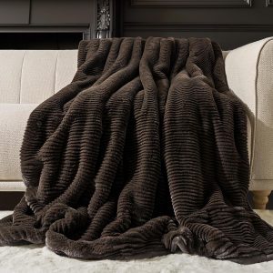 Thickened Carved Faux Rabbit Fur Blanket 60x80 Luxurious Warm Blanket